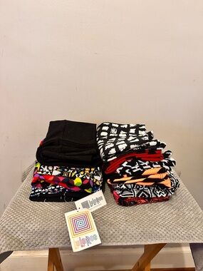 LuLaRoe Black & Multi-Color Patterned skirts Size Large 11PC